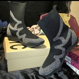 Bernie mev. Ny Shiran Blk Silver Graphic woven Sock Shoe 41/10/8 Unisex NWOB